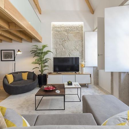 Lovelystay-Modern Loft City Center ポルト エクステリア 写真
