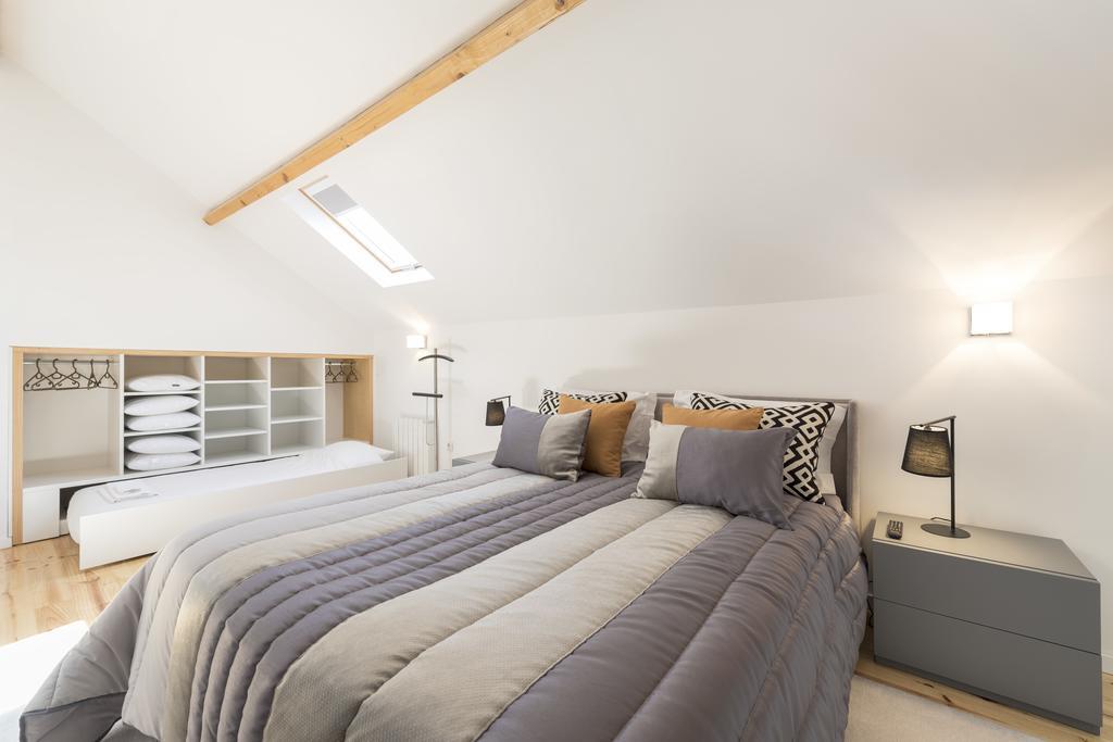 Lovelystay-Modern Loft City Center ポルト エクステリア 写真