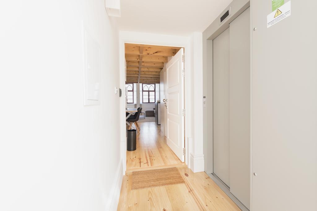 Lovelystay-Modern Loft City Center ポルト エクステリア 写真
