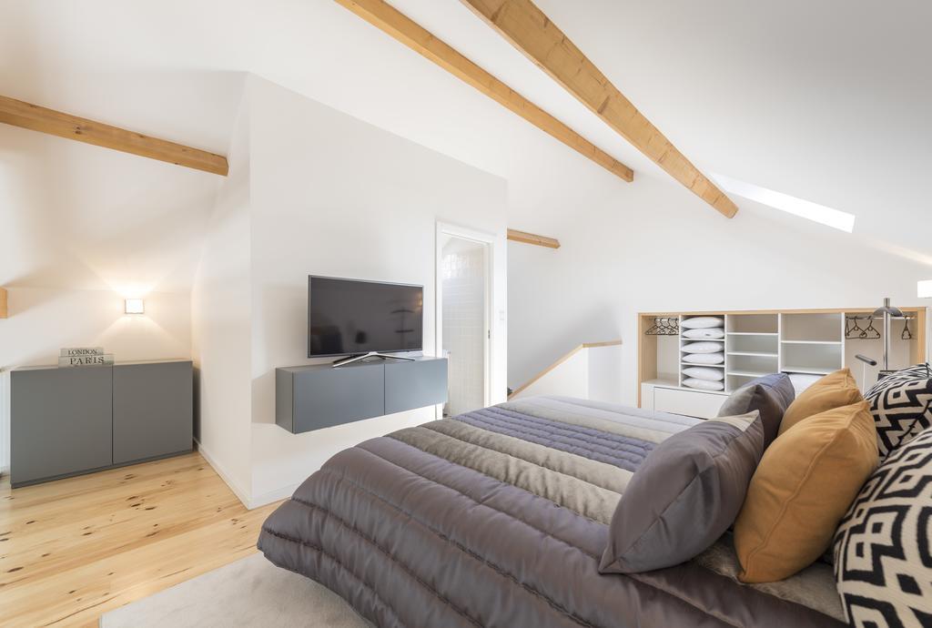 Lovelystay-Modern Loft City Center ポルト エクステリア 写真