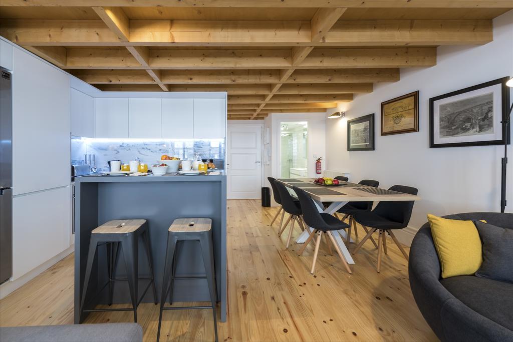 Lovelystay-Modern Loft City Center ポルト エクステリア 写真