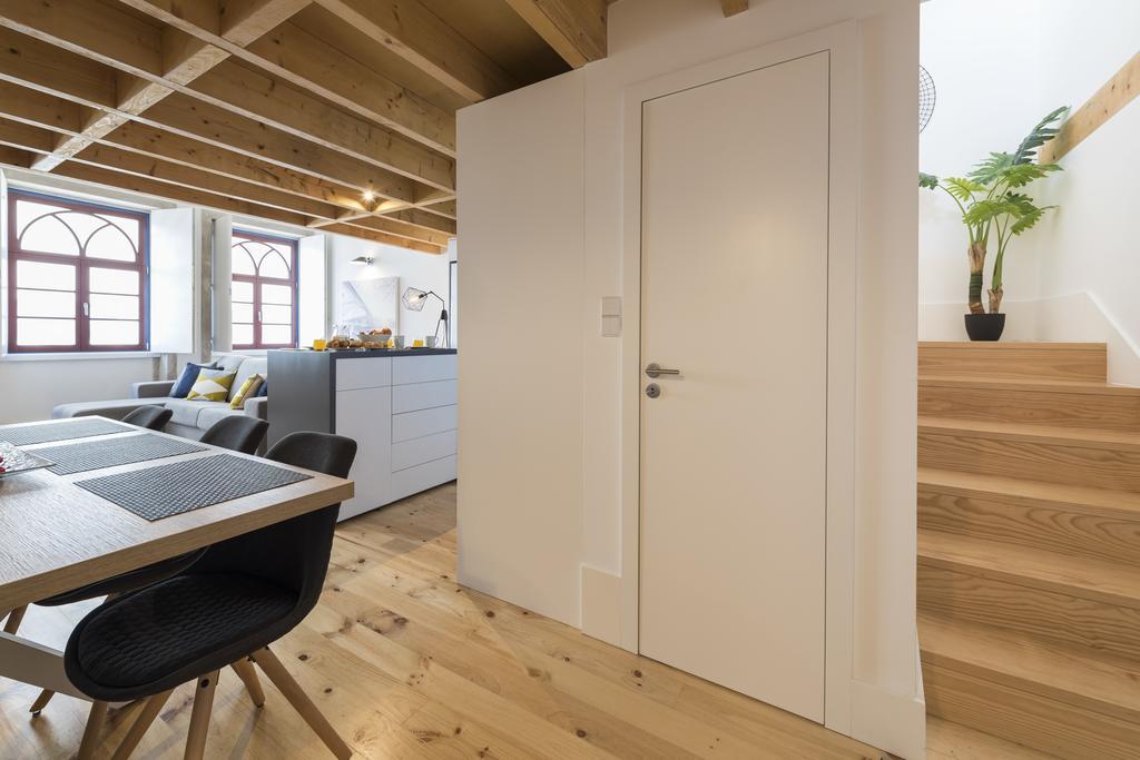 Lovelystay-Modern Loft City Center ポルト エクステリア 写真
