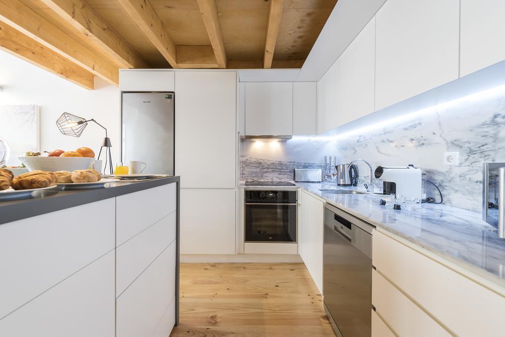 Lovelystay-Modern Loft City Center ポルト エクステリア 写真