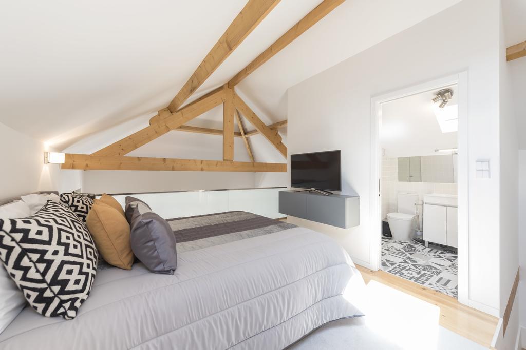 Lovelystay-Modern Loft City Center ポルト エクステリア 写真